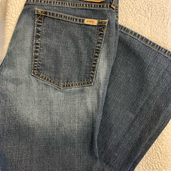Women’s Levi’s size 11 - Picture 4 of 4
